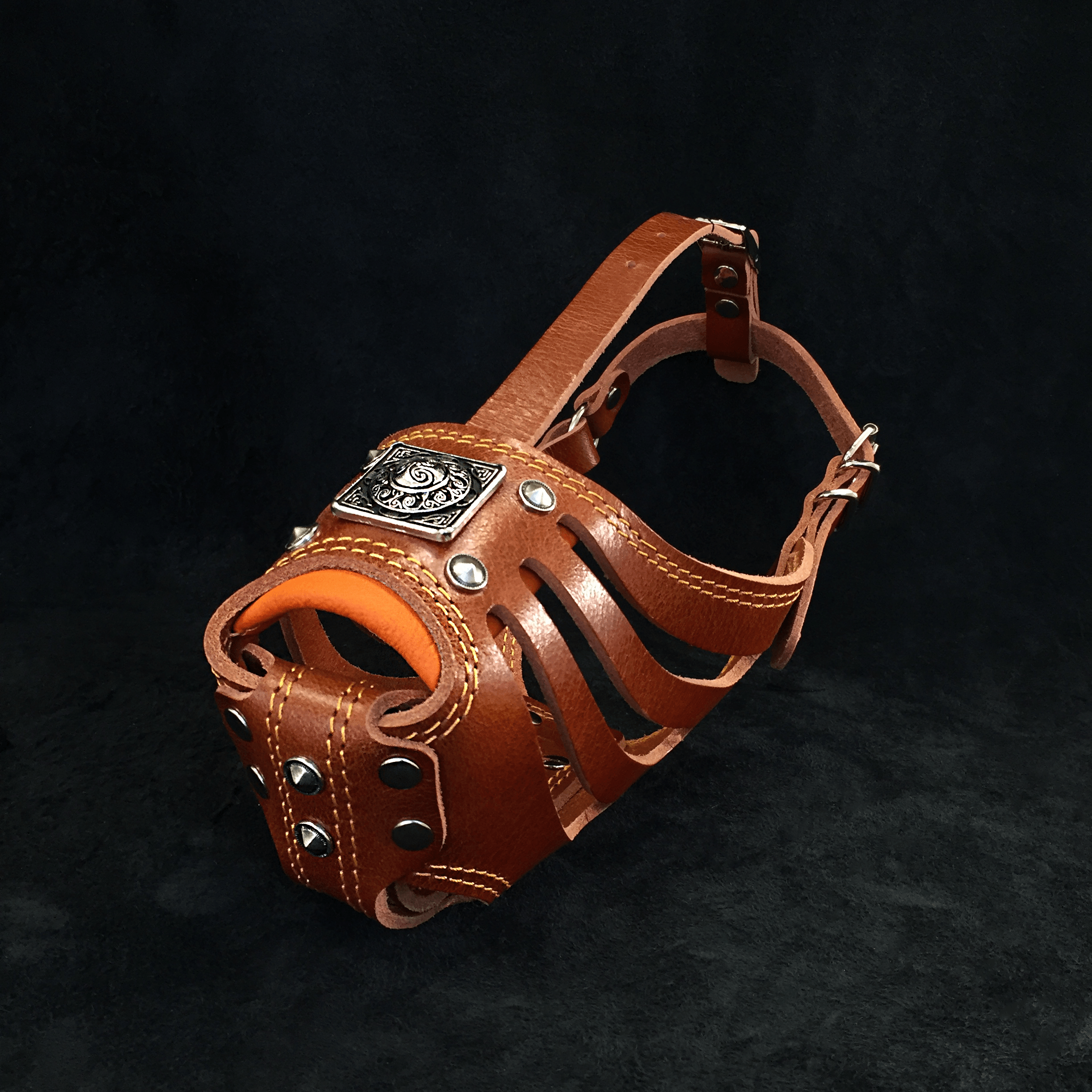 Dog Basket Muzzle – Brown Leather, Humane & Breathable, Large Breeds